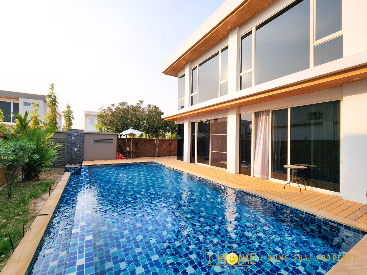 รูป ให้เช่า Pool Villa  2ชั้น  มี 4 ห้องนอน 5 ห้องน้ำ 1 ห้องครัว จอดรถได้ 2 คัน  - รูปที่ 48/50