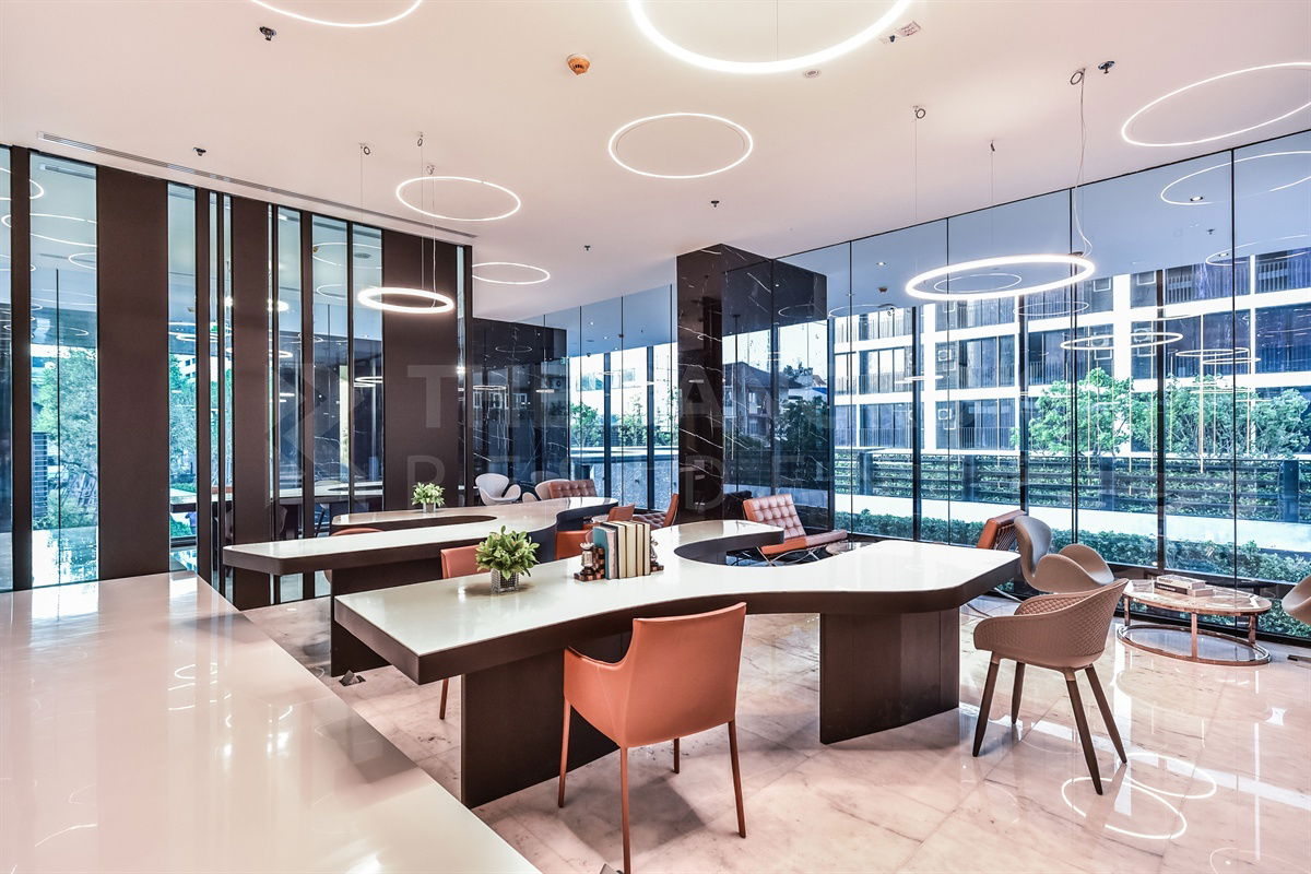 picture Move-in Ready 🛋️ Noble Around Ari, Fully furnished unit with city view 🌃 Near BTS Ari - 5/10