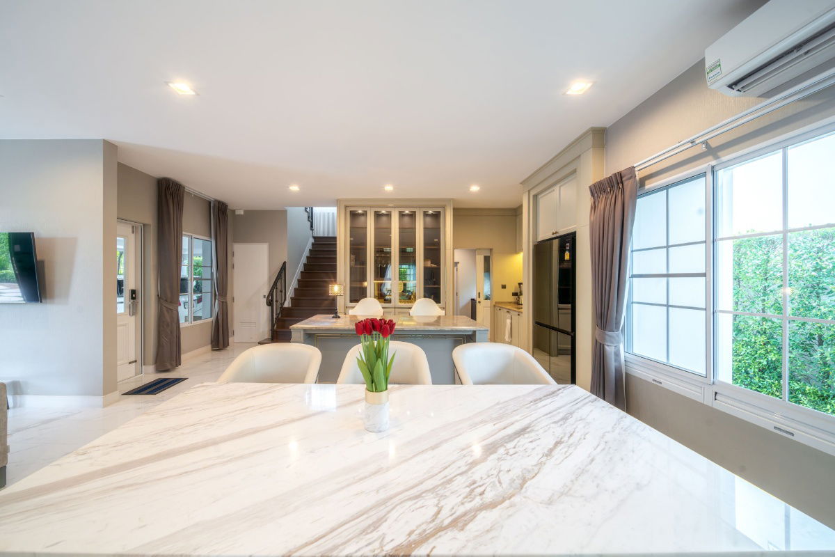 รูป บ้านเดี่ยวให้เช่า 📍 Nantawan Ramintra-Paholyothin 50 📍 4 ห้องนอน 4 ห้องน้ำ เฟอร์นิเจอร์ และ เครื่องใช้ไฟฟ้าครบ  - รูปที่ 8/11