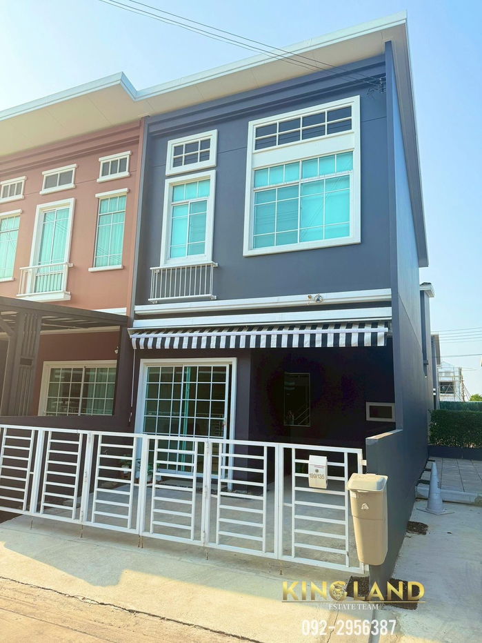 รูป #ให้เช่าทาวน์โฮม 2 ชั้น หลังมุม แต่งหรู “SIRI PLACE  รังสิต 2 by แสนสิริ” ดีไซน์ใหม่สไตล์เมืองอัมสเตอร์ดัม ถ.รังสิต-ปทุมธานี - รูปที่ 9/20