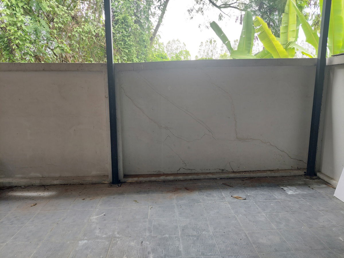 รูป ให้เช่า ทาวน์โฮม 3 ชั้น  4 ห้องนอน 5 ห้องน้ำ หมู่บ้าน อิ่มอัมพร ทวีวัฒนา  เดินทางสะดวก เข้าออกได้หลายทาง หาของกินง่าย หน้าโครงการ มีร้านสะดวกซื้อ - รูปที่ 3/24