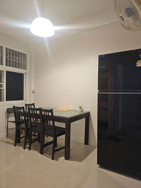 รูป 🏠 ให้เช่าทาวน์เฮ้าส์ 3 ชั้น 18 ตร.วา ใกล้รถไฟฟ้าสายสีเหลือง, โรงเรียนเตรียมอุดมศึกษา พัฒนาการ - รูปที่ 2/10