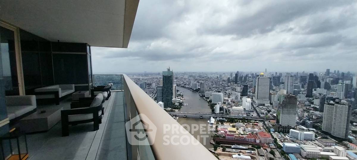 picture 2-BR Condo at Four Seasons Private Residences Bangkok near BTS Saphan Taksin (ID 1384195) - 7/19