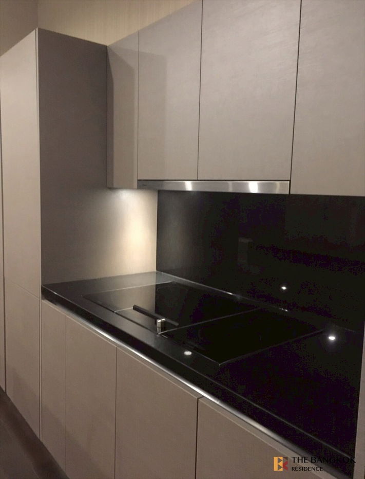 รูป Enjoy Breathtaking Views at The XXXIX, 💫 High Floor Unit, Near BTS Phrom Phong - รูปที่ 10/15