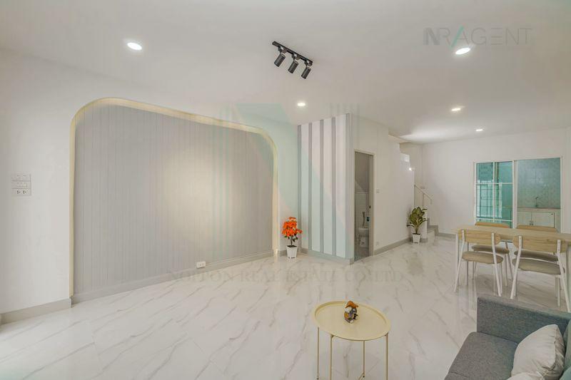 รูป 📌 ขายทาวน์เฮาส์ โครงการ บ้านมนวดี 2 ชั้น 3 ห้องนอน 2 ห้องน้ำ - รูปที่ 3/8