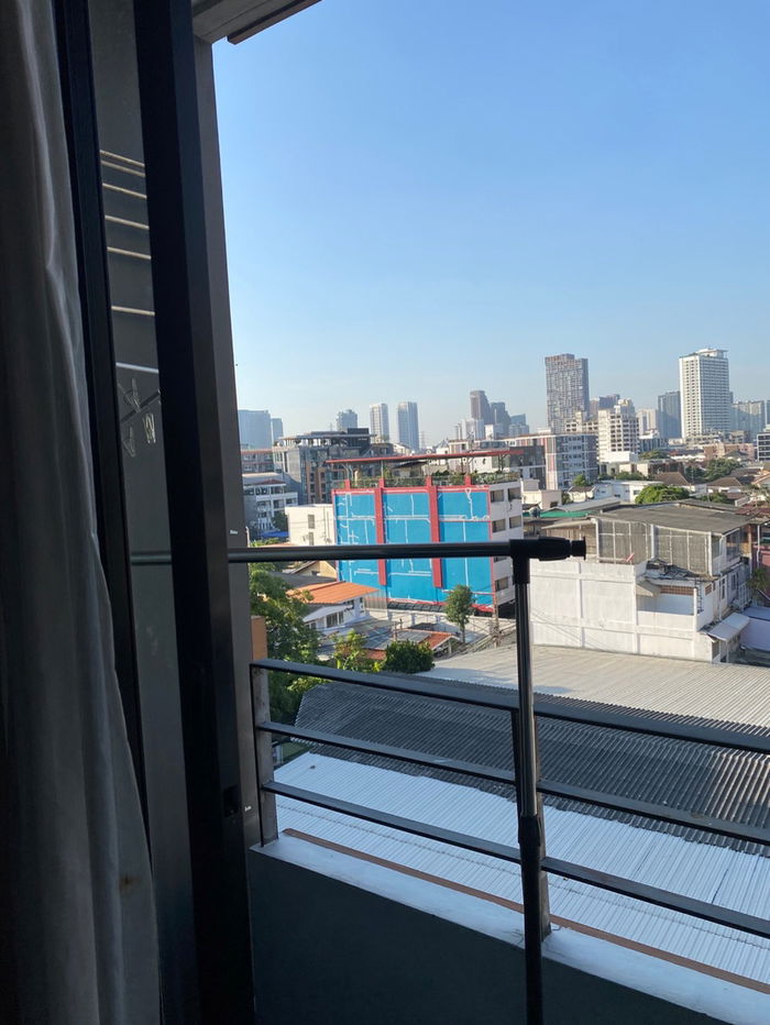 picture ❣️Ratchada 19~🌈 Condo for rent, next to MRT Ratchada, just 300 meters, 3-minute walk, 30 sq m. 🥳 Washing machine, TV, refrigerator, microwave 😁 - 6/7