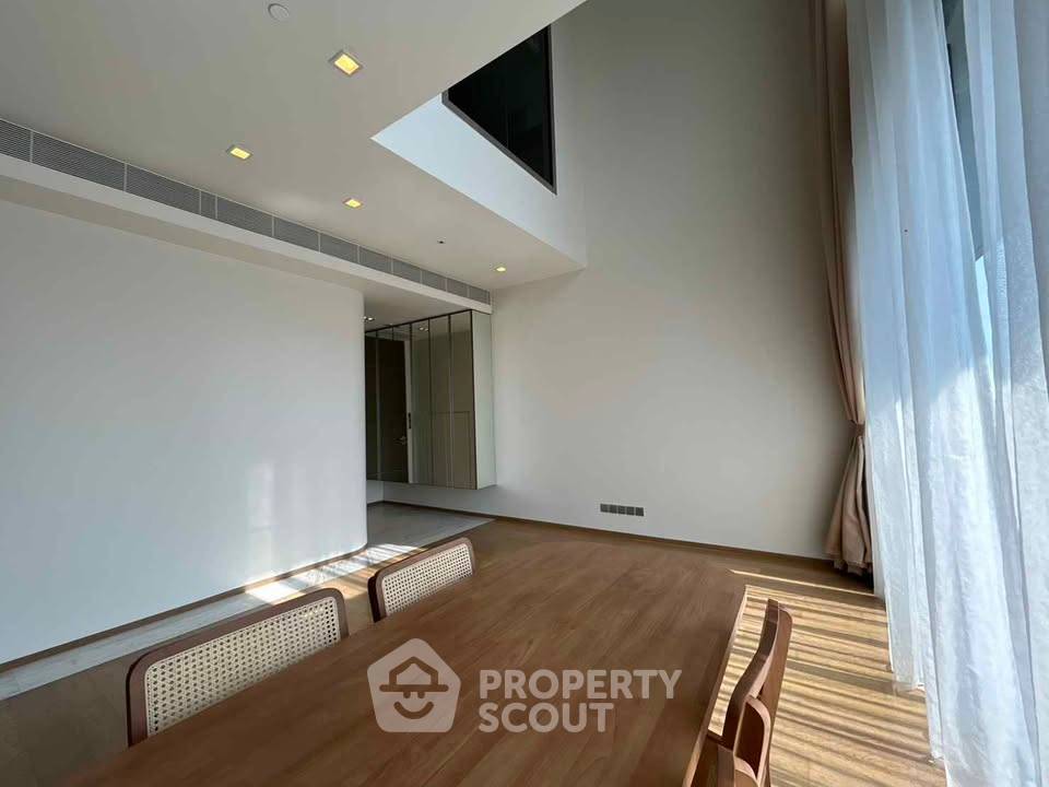 picture 2-BR Condo at Saladaeng One near MRT Si Lom (ID 2374443) - 1/11