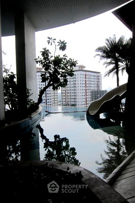 Condos for rent BTS On Nut : 2-BR Condo at Sky Walk Residences near BTS Phra Khanong (ID 309256)