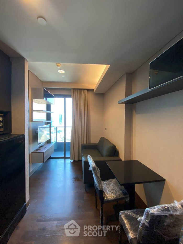 รูป คอนโด 1-ห้องนอน ที่ เดอะ ลุมพินี 24 ใกล้ BTS พร้อมพงษ์ (ID 2445536) - รูปที่ 1/7