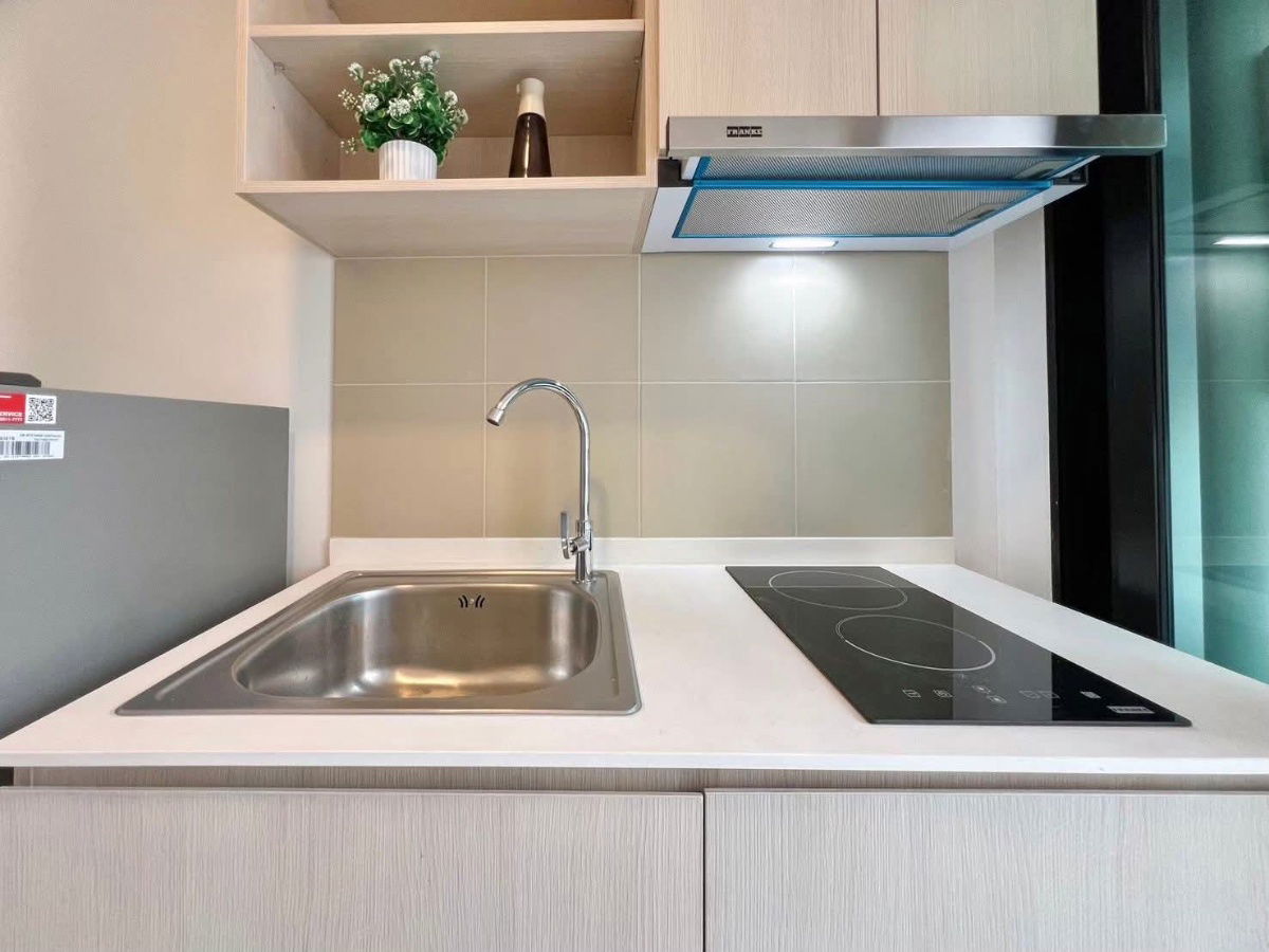 picture Condo For Rent // Chewathai Hallmark - Chokchai4 - 9/13