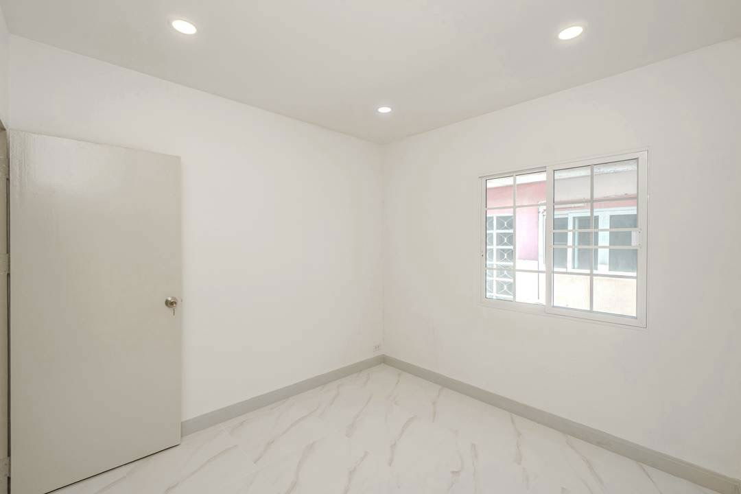 รูป 🏠ขายบ้าน รีโนเวท หมู่บ้าน มนวดี ซอยวัดลาดปลาดุก 🎈 1,590,000 บาท ฟรีโอน ✅✅ - รูปที่ 18/18