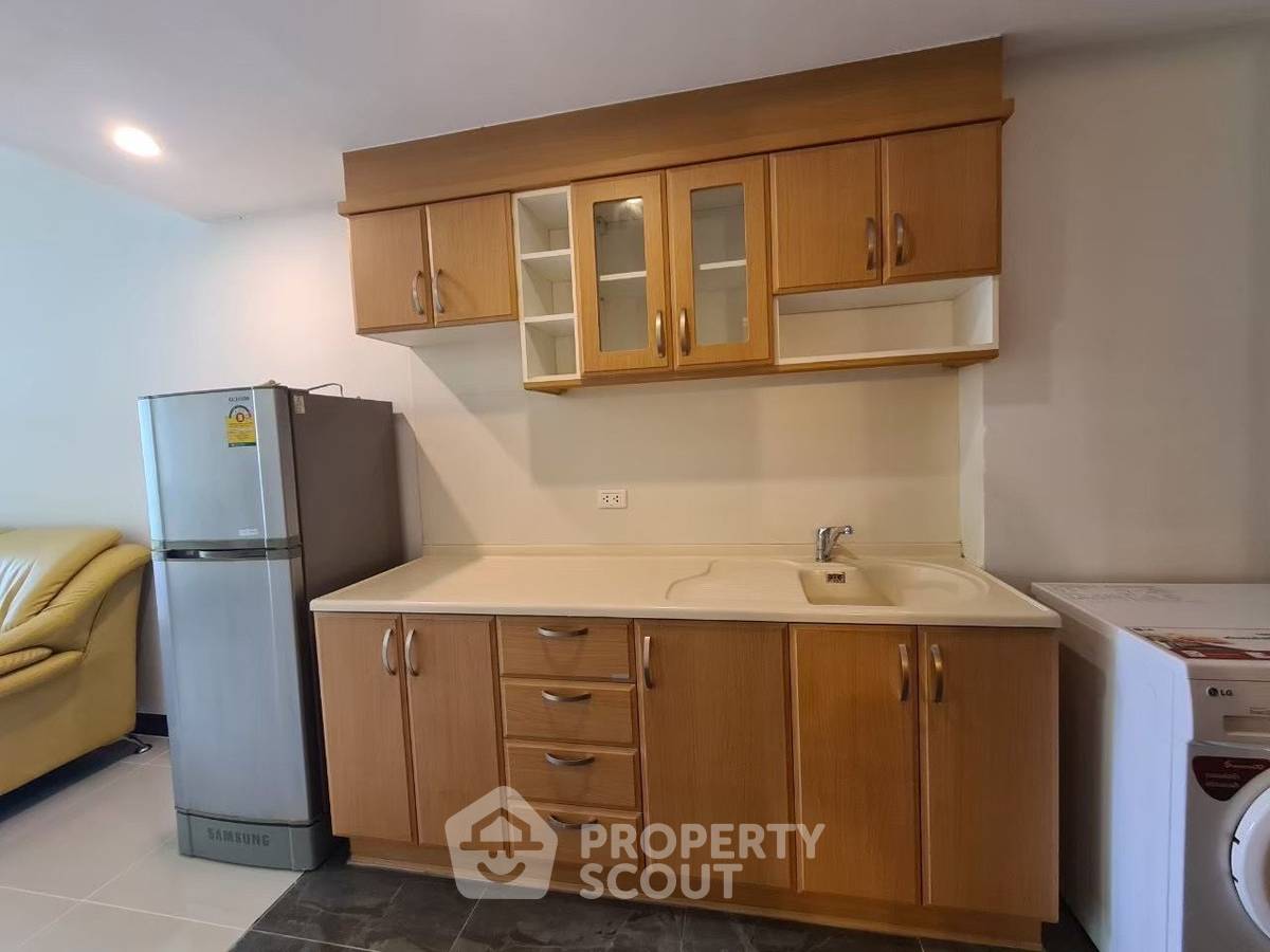 picture 1-BR Condo at Supalai Oriental Place Sathorn Suanplu near MRT Lumphini (ID 1919414) - 5/9