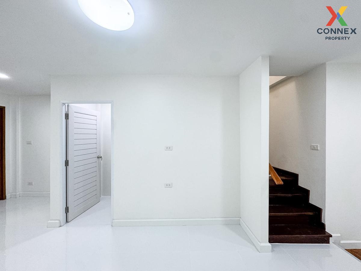 picture For Sale Townhome Lat Phrao 71, newly renovated, 3.39 million, 900 meters from MRT , Wang Thong Lang , Wang Thong Lang , Bangkok , CX-137062 ✅ Live chat with us ADD LINE @connexproperty ✅  - 11/12