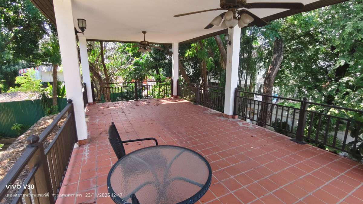 picture Single house for rent in the heart of the city, Ari, Phaya Thai area - 26/31