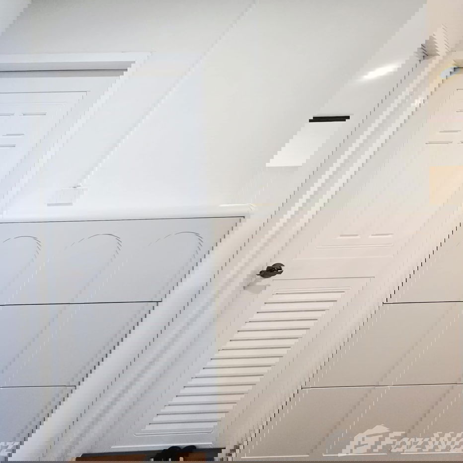 รูป Tastefully Refurbished Condo at Subkaew Tower | 11th Floor | 5550361 - รูปที่ 8/13