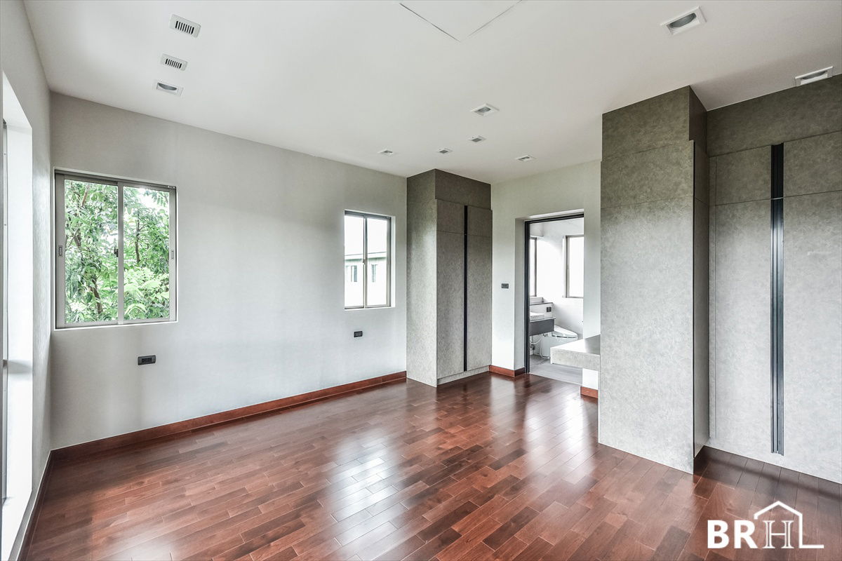 รูป เดอะ ซิกเนเจอร์ เพอร์เฟค มาสเตอร์พีซ พระราม 9 - กรุงเทพกรีฑา ดีไซน์หรูหรา บรรยากาศเหนือระดับ - รูปที่ 7/22