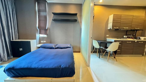 ให้เช่า ดิยูนีค แอทคูเมือง เชียงใหม่ ว่างพร้อมอยู่ ใจกลางเมืองเชียงใหม่ โทร 082-389-9314 บู