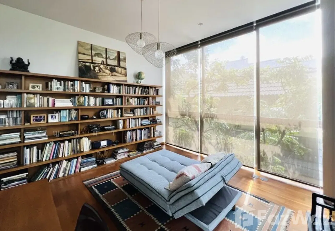 picture 5 Bedroom House for sale at VILLAZZO 10  5904354 - 9/24