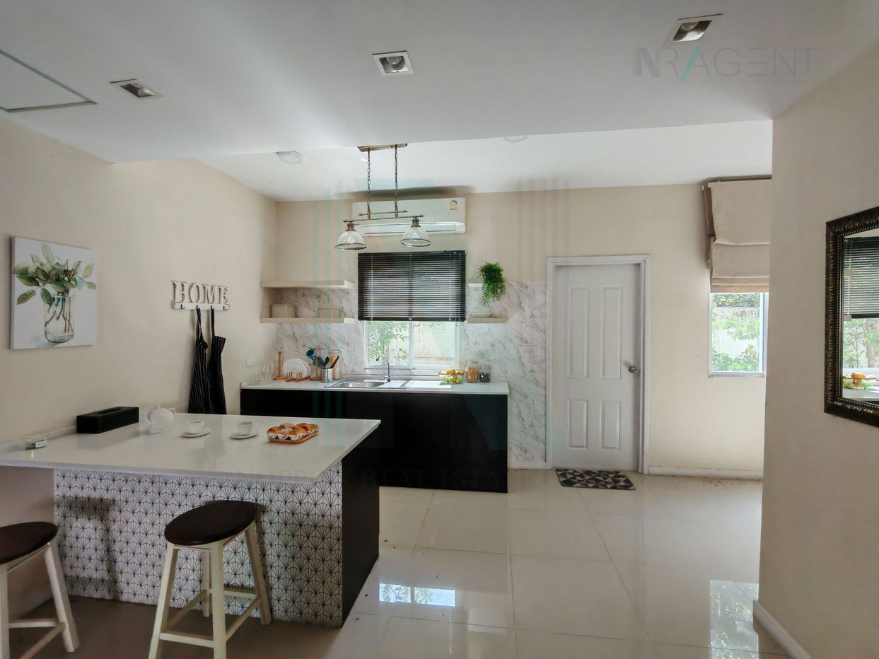 picture ð For Sell Town house LIO BLISS LADKRABANG-CHALONGKRUNG 2-story 4 bedroom 2 bathroom - 4/8