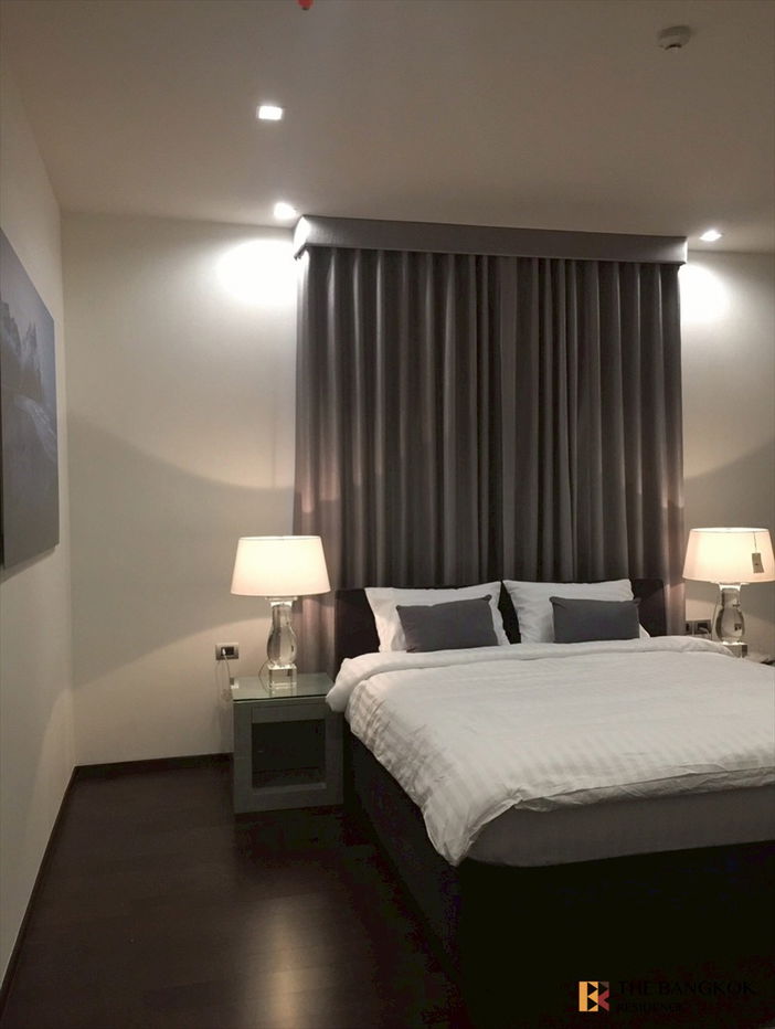 รูป Enjoy Breathtaking Views at The XXXIX, 💫 High Floor Unit, Near BTS Phrom Phong - รูปที่ 4/15