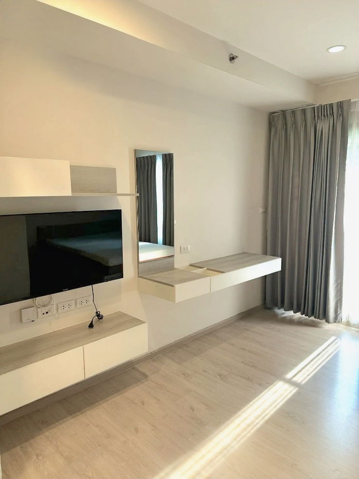 รูป ปล่อยขาย Escent Park Ville ห้องสวยพร้อมเฟอร์ฯ  คอนโดติดเซ็นทรลเฟสเชียงใหม่ ,ใกล้ม.พายัพ , นิมมาน , เมญ่า ขายพร้อมคนเช่าเดือนละ 9,000 บ./ด. - รูปที่ 6/10