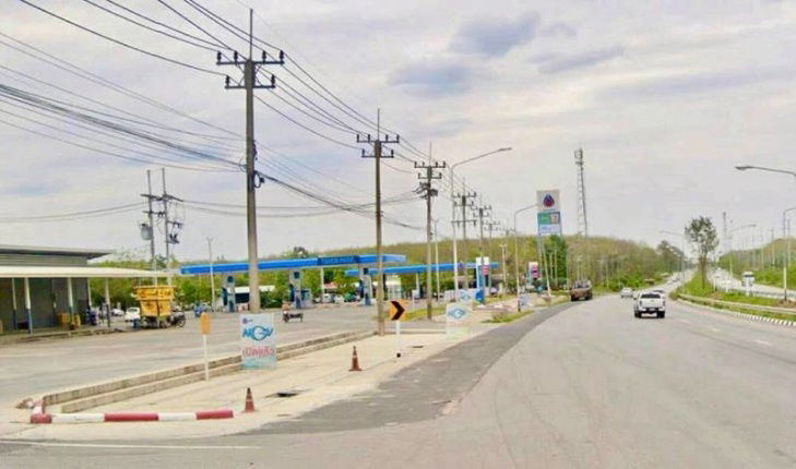 picture Beautiful land for sale, prime location, opposite Rojana Industrial Estate, Nong Yai, Chonburi - 1/5