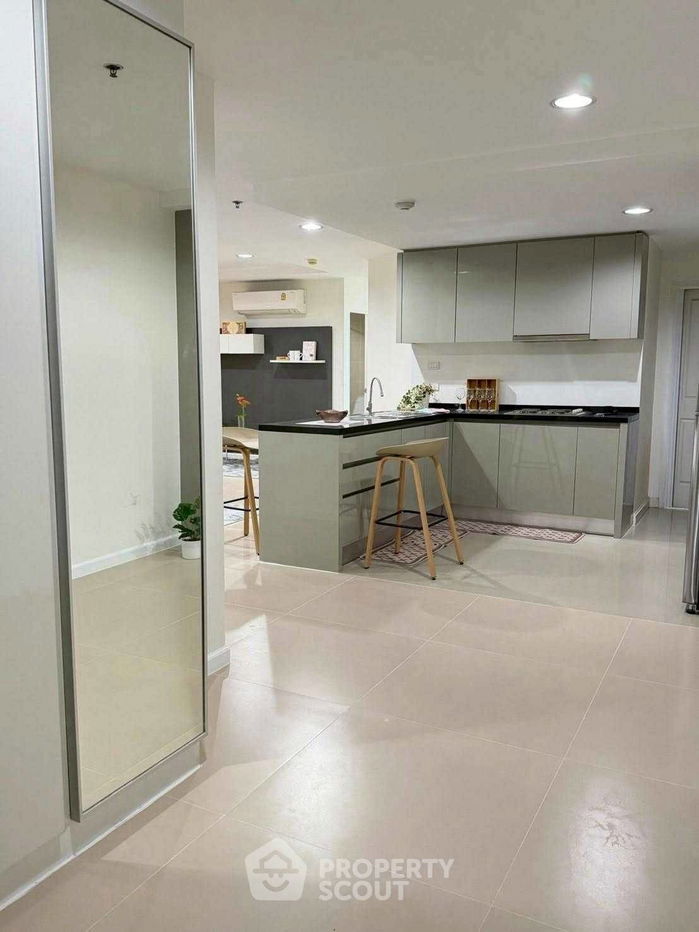 picture 2-BR Condo at Belle Grand Rama 9 near MRT Phra Ram 9 (ID 2460173) - 5/11