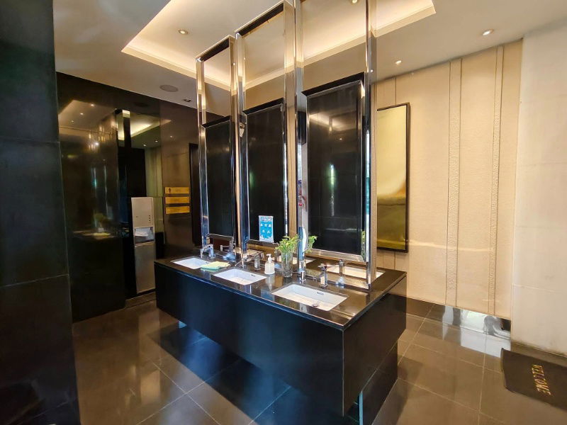 รูป ✨ อยากอยู่คอนโดหรูในสาทรแบบไม่ต้องแต่งเพิ่ม ห้องนี้ตอบโจทย์เลย ✔ - รูปที่ 13/15