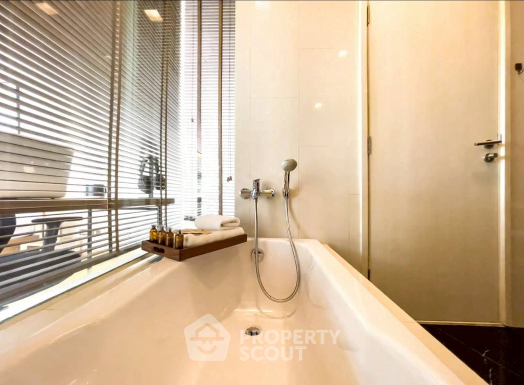 picture 2-BR Condo at Via 31 near MRT Sukhumvit (ID 2377699) - 5/13