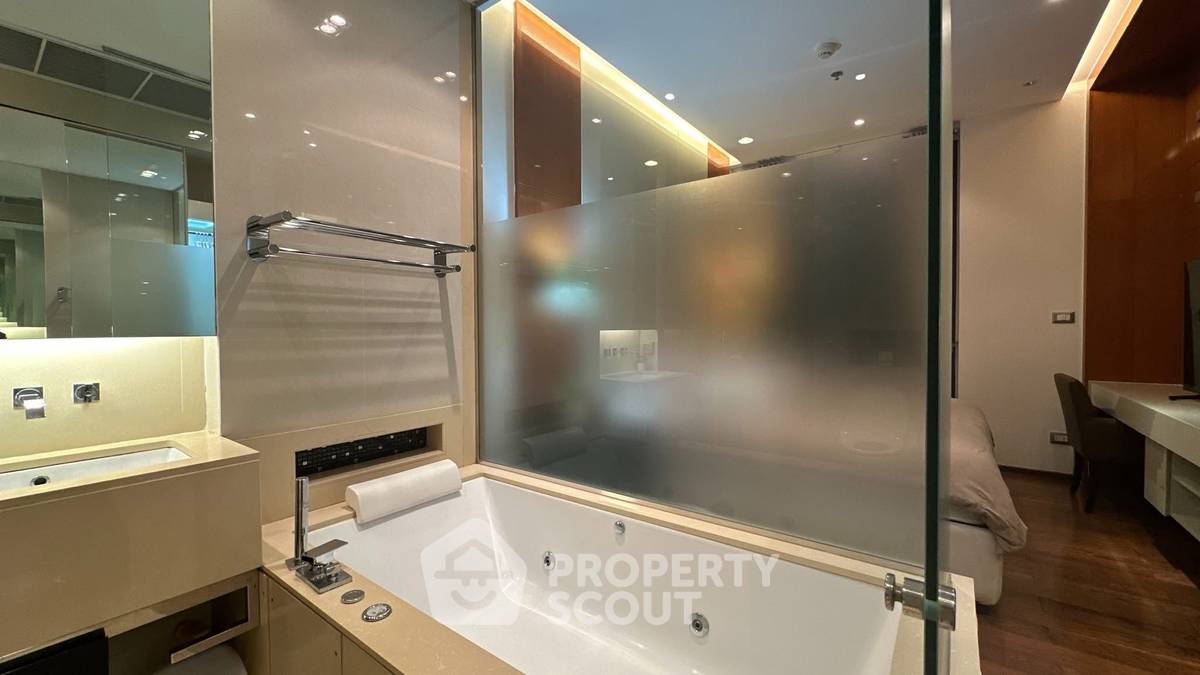 รูป คอนโด 1-ห้องนอน ที่ ดิ แอดเดรส สุขุมวิท 28 ใกล้ BTS พร้อมพงษ์ (ID 2457668) - รูปที่ 9/19