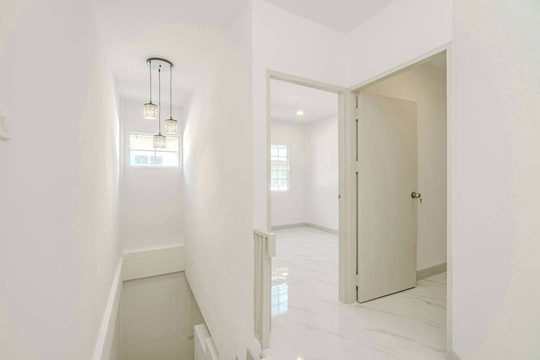 รูป 🏠ขายบ้าน รีโนเวท หมู่บ้าน มนวดี ซอยวัดลาดปลาดุก 🎈 1,590,000 บาท ฟรีโอน ✅✅ - รูปที่ 12/18