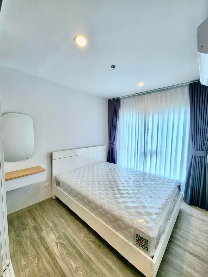 Condos for rent : code : E17 Regent Home Bangna Bedroom : 1