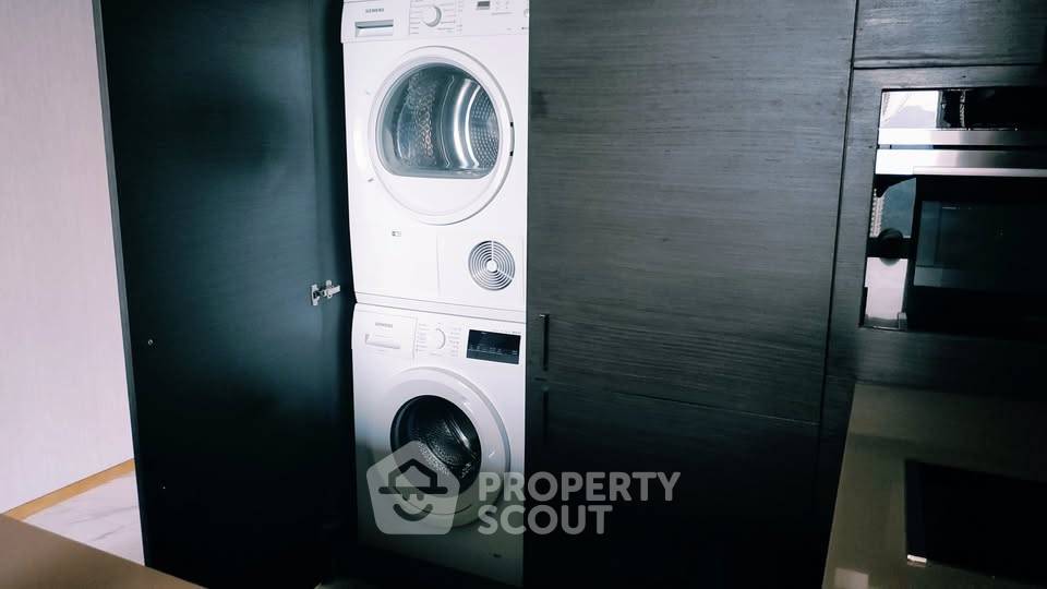 picture 1-BR Condo at Saladaeng One near MRT Si Lom (ID 2438914) - 9/13