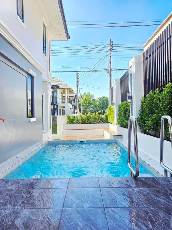 รูป บ้านเดี่ยวพูลวิลล่าพัทยา 3 ห้องนอน | ติดสุขุมวิท ตกแต่งพร้อมอยู่ - รูปที่ 3/40