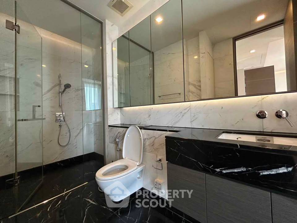 picture 2-BR Condo at Saladaeng One near MRT Si Lom (ID 2374443) - 9/11