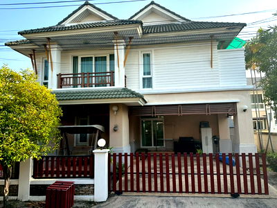 Houses for sale Muang Chon Buri Chonburi : A home filled with warmth… and luxury in every corner: Casa Luna Village, 3 bedrooms, 4 bathrooms, land area 79 sq m.