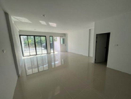 รูป ให้เช่าสำนักงาน ทาวน์โฮม 3 ชั้น  โครงการ เดคโค โฮม ซอยสุขุมวิท 70/5 /  ห่าง BTS แบริ่ง 300 เมตร (เดินได้) / ไม่มีแอร์ / เหมาะเป็นสำนักงาน จดบริษัทได้ - รูปที่ 5/14