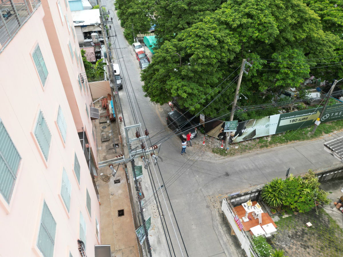 รูป ขายที่ดินสวย แปลงมุม 105 ตรว. กว้าง 20 ลึก 21 เมตร ซอยลาดพร้าว 93 95 97 99 ใกล้ รพ.ลาดพร้าว ฟู้ดแลนด์ลาดพร้าว สถานีรถไฟฟ้า BTS มหาดไทย - รูปที่ 10/21