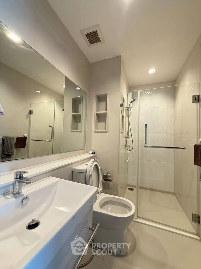 picture 2-BR Condo at Life Asoke - Rama 9 near MRT Phra Ram 9 (ID 2413898) - 9/10