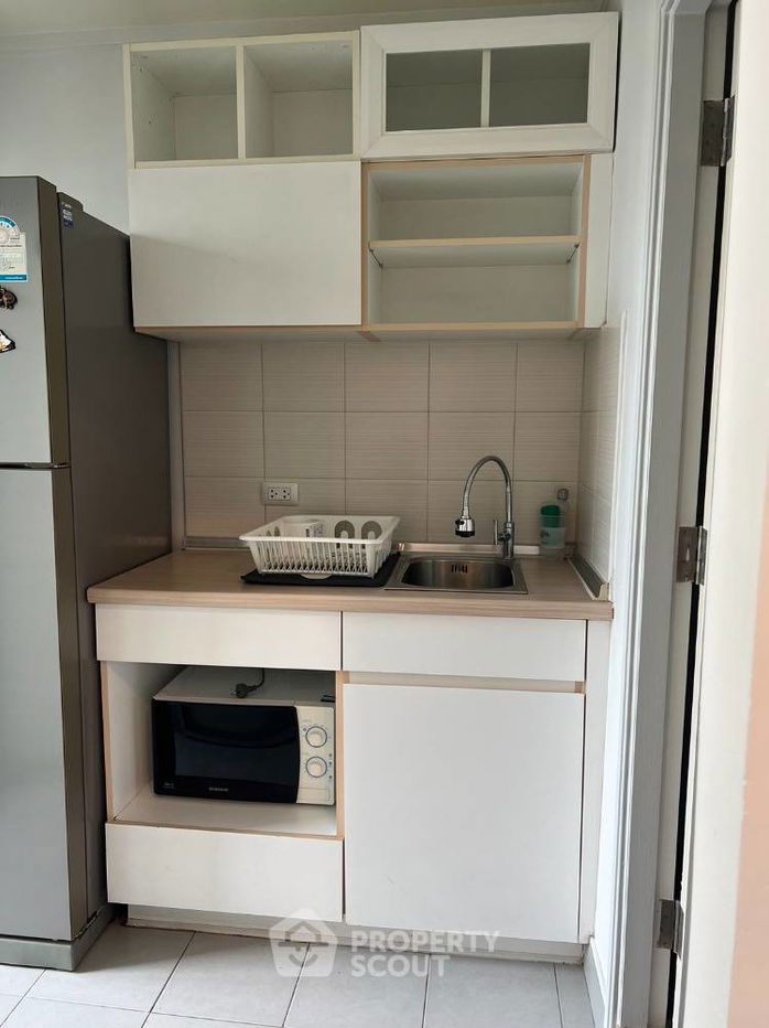 picture 2-BR Condo at Lumpini Ville Pattanakarn - New Phetchaburi in Suan Luang (ID 1298026) - 3/5