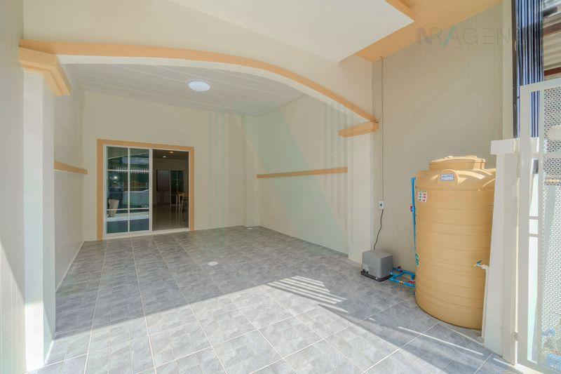 รูป 📌 ขายทาวน์เฮาส์ โครงการ บ้านมนวดี 2 ชั้น 3 ห้องนอน 2 ห้องน้ำ - รูปที่ 2/8