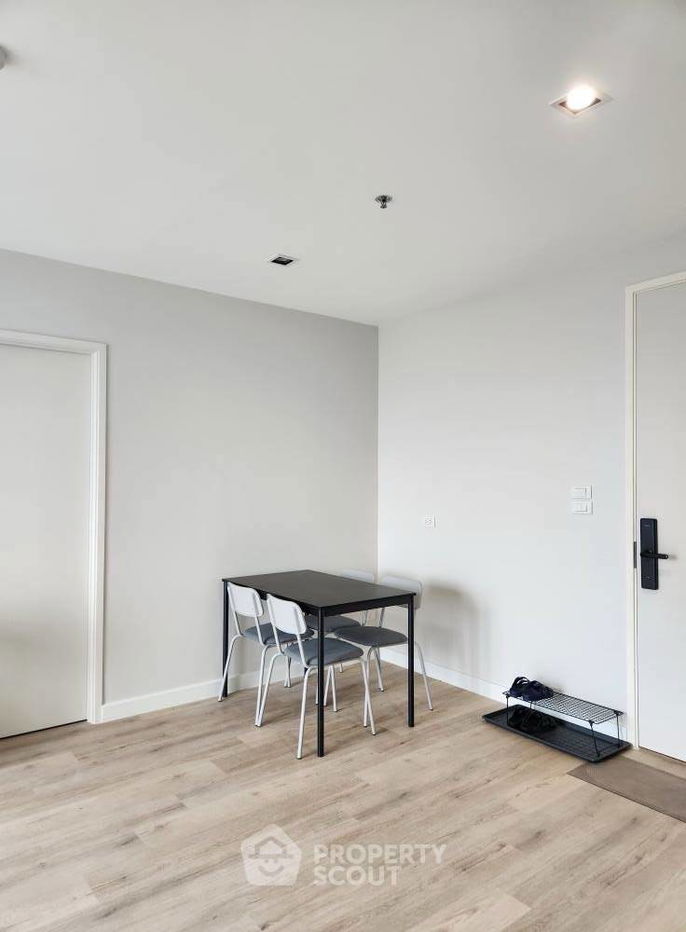 picture 2-BR Condo at The Room Sathorn-Taksin near BTS Pho Nimit (ID 2459194) - 15/21