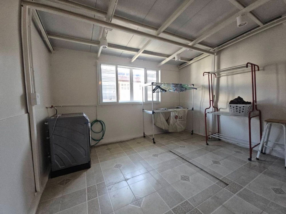 รูป 🏠 ให้เช่าทาวน์เฮ้าส์ 3 ชั้น 18 ตร.วา ใกล้รถไฟฟ้าสายสีเหลือง, โรงเรียนเตรียมอุดมศึกษา พัฒนาการ - รูปที่ 4/10