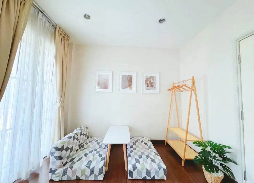 picture Townhouse for rent, Leon Village, Sukhumvit 62, 24.6 sqw 201 sqm 3 bedrooms, 3 bathrooms, 3 floors, parking for 2 cars - 10/12