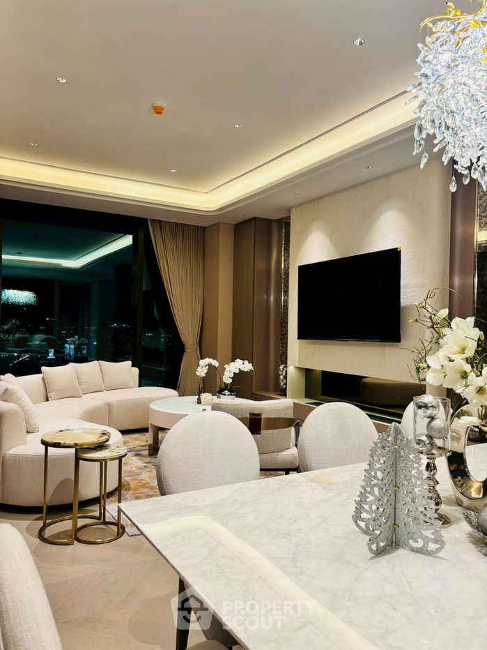 picture 3-BR Condo at One 89 Wireless near MRT Lumphini (ID 2447834) - 9/19