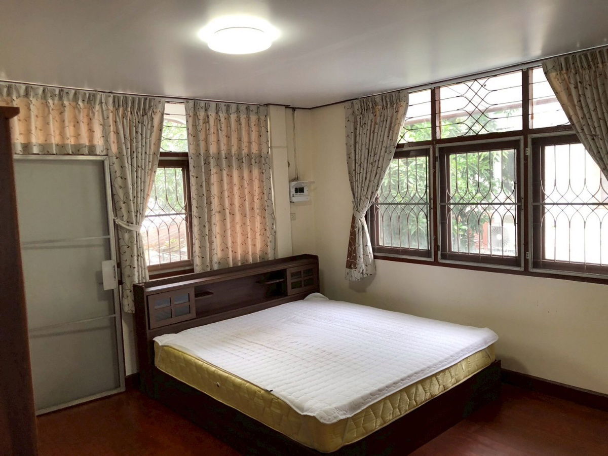 รูป ให้เช่า บ้านเดี่ยว 2 ชั้น 60 ตรว. ปรับปรุงใหม่ อยู่ ปรีดีฯ สุขุมวิท71 - รูปที่ 12/20