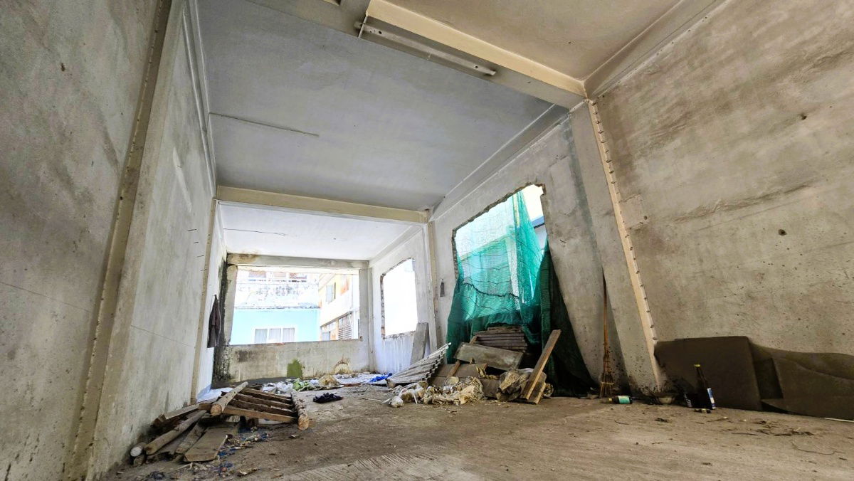 picture For sale: 2-storey shophouse/building, 12 sq.wah, Soi Charoen Krung 63, near Bangkok South Criminal Court, Wat Suthi, Bang Rak, Yannawa, Sathorn. - 7/12