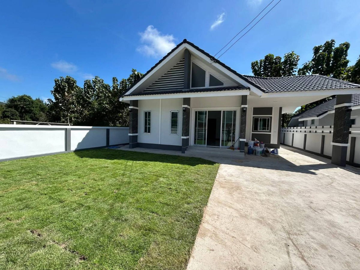 picture Single-storey detached house for sale  3 bedrooms 2 bathrooms and 2 parkings. - 12/13