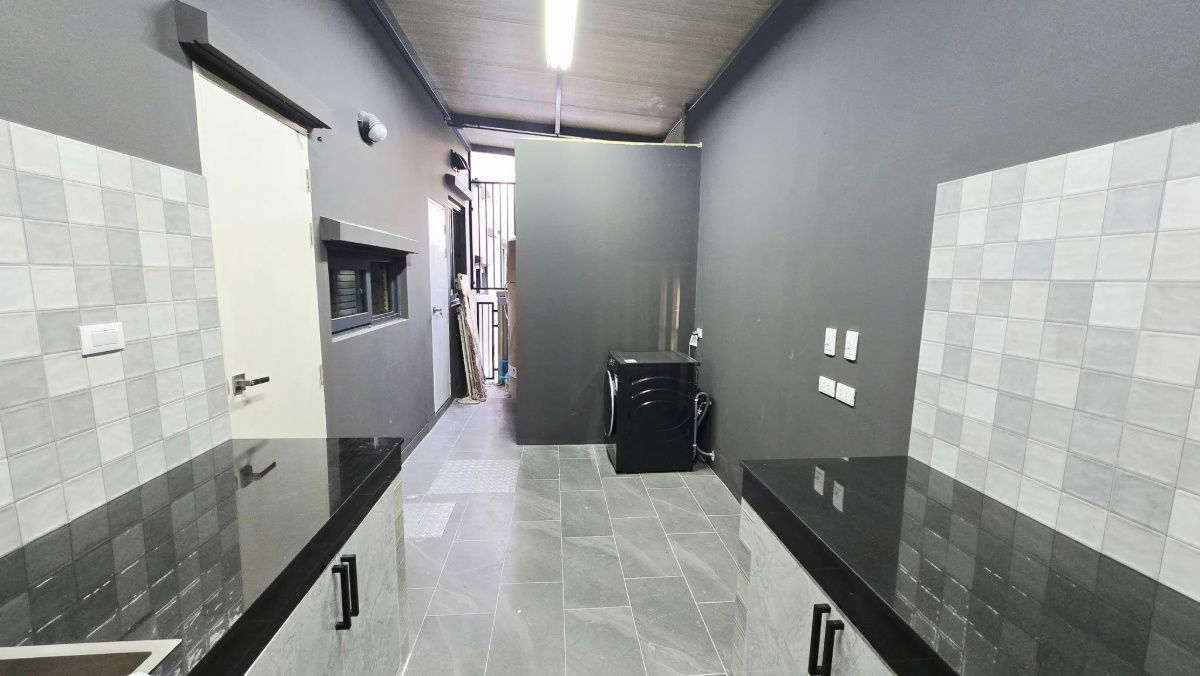 รูป HR3062ให้เช่าบ้านหรู 3 ชั้น มีลิฟท์ โครงการบ้านกลางเมือง ดิอิดิชั่น บางนา Fully Furnished พร้อมเข้าอยู่  - รูปที่ 20/35