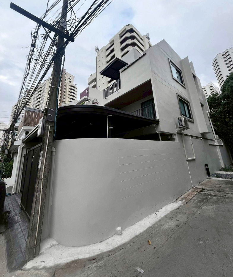 picture LTHC13677 – Townhome for Rent | in Sukhumvit 49 / Thonglor | 220 sqm | 4 Beds 3 Baths | Near BTS Thonglor | 85K/Month  - 9/9